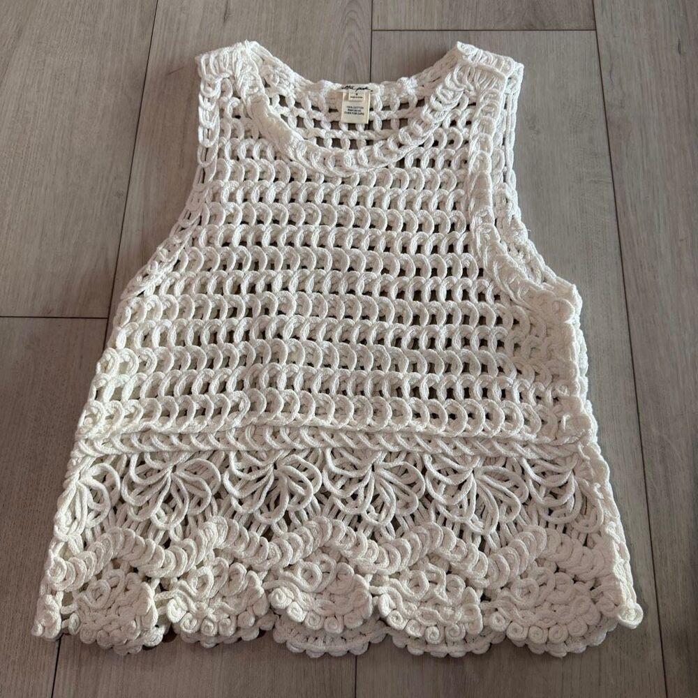 Ultra Pink Crochet Tank Top size m
